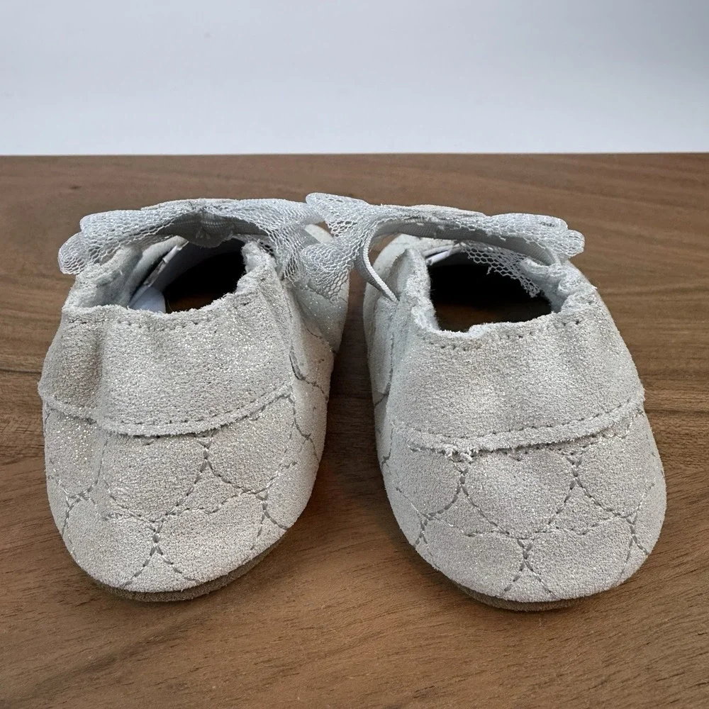 New Infant Robeez Soft Soles Desiree Silver Leather Casual Shoes Sz 12-18 Months